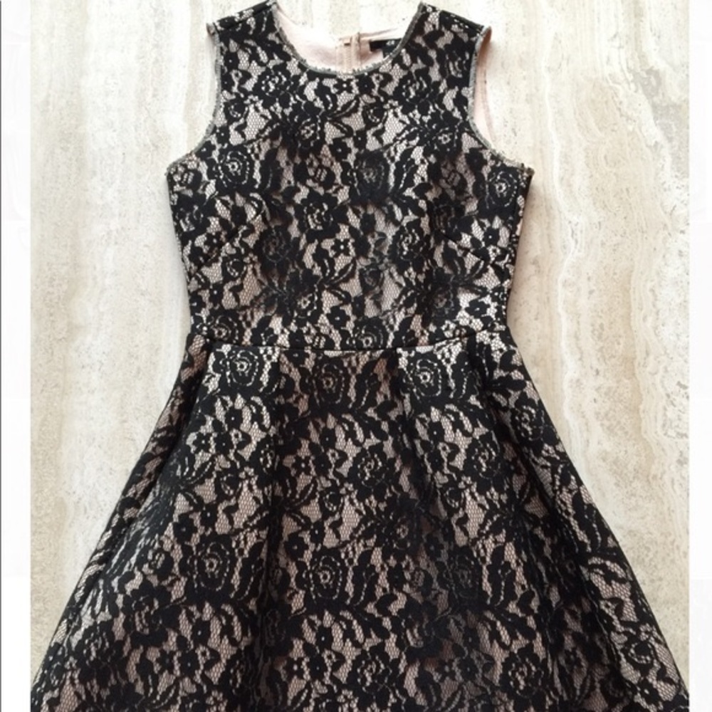 💫LACE DRESS💫 NWT